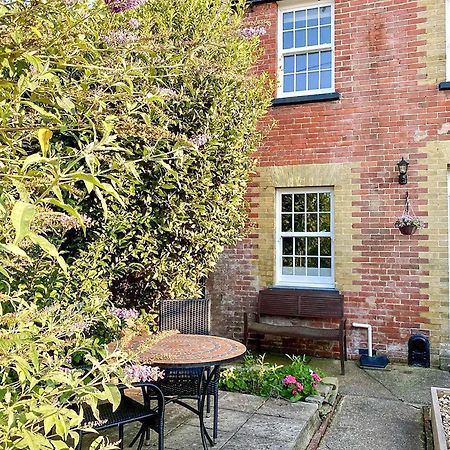 Pebble Cottage Felpham Exterior foto